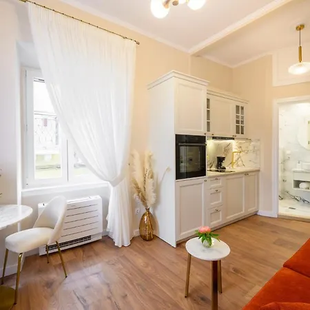 Jacaranda Corfu Old Town Apartment